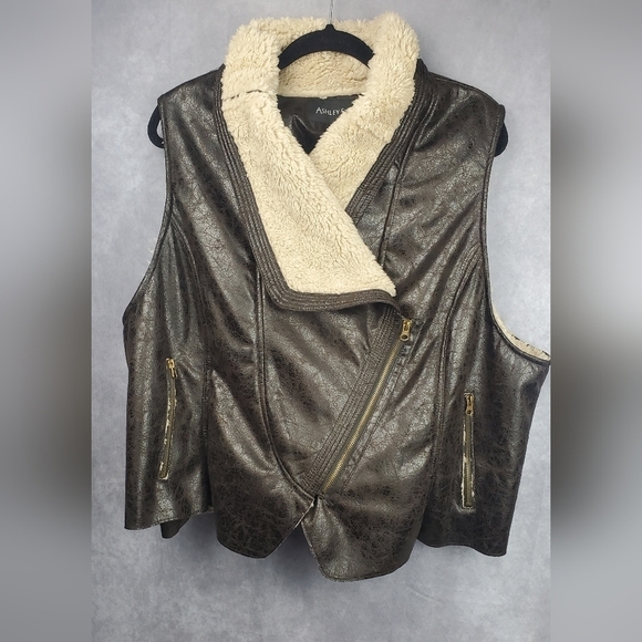 ASHLEY Stewart faux fur/faux leather Women's Moto vest Size 26 - Picture 1 of 12